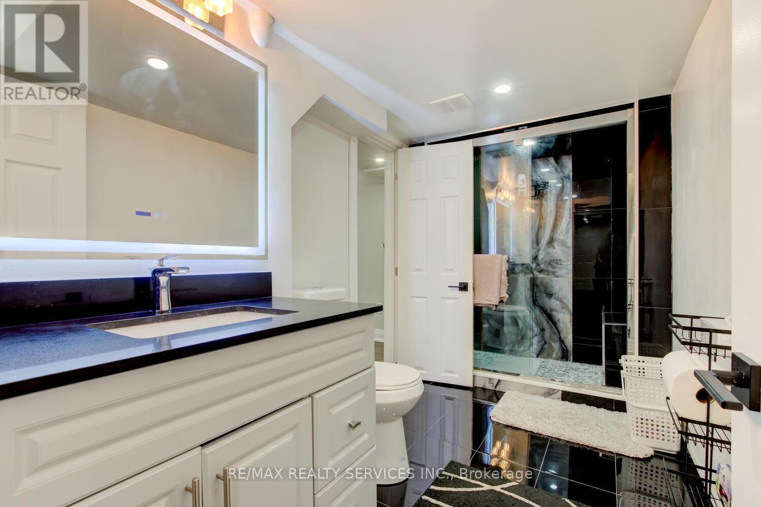 38 Cape Dorset Crescent, Brampton, Ontario  L6R 3L2 - Photo 36 - W12626742