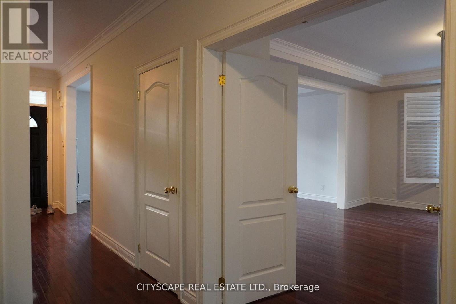 536 Canyon Street, Mississauga, Ontario  L5H 4L8 - Photo 26 - W12626752