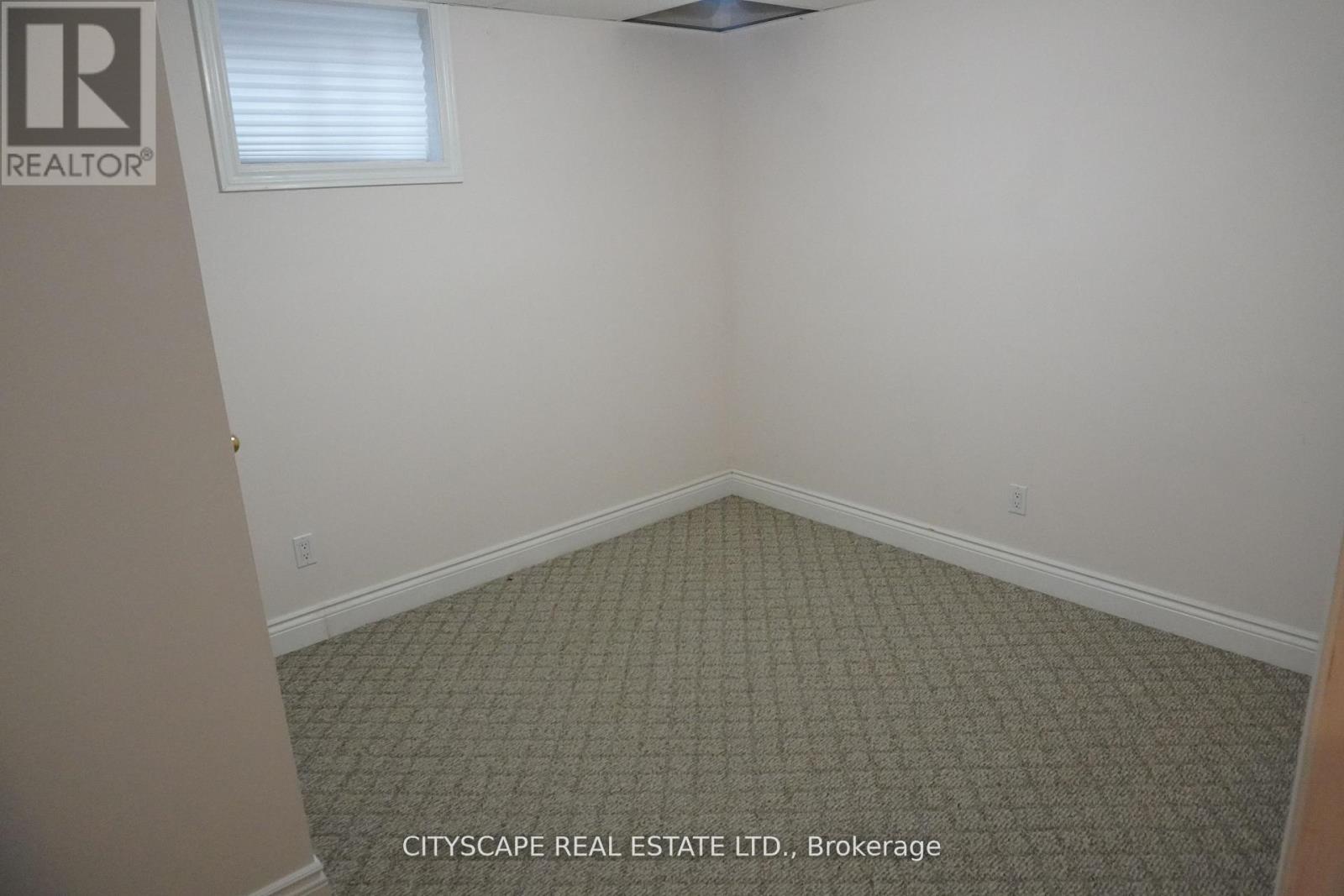 536 Canyon Street, Mississauga, Ontario  L5H 4L8 - Photo 30 - W12626752