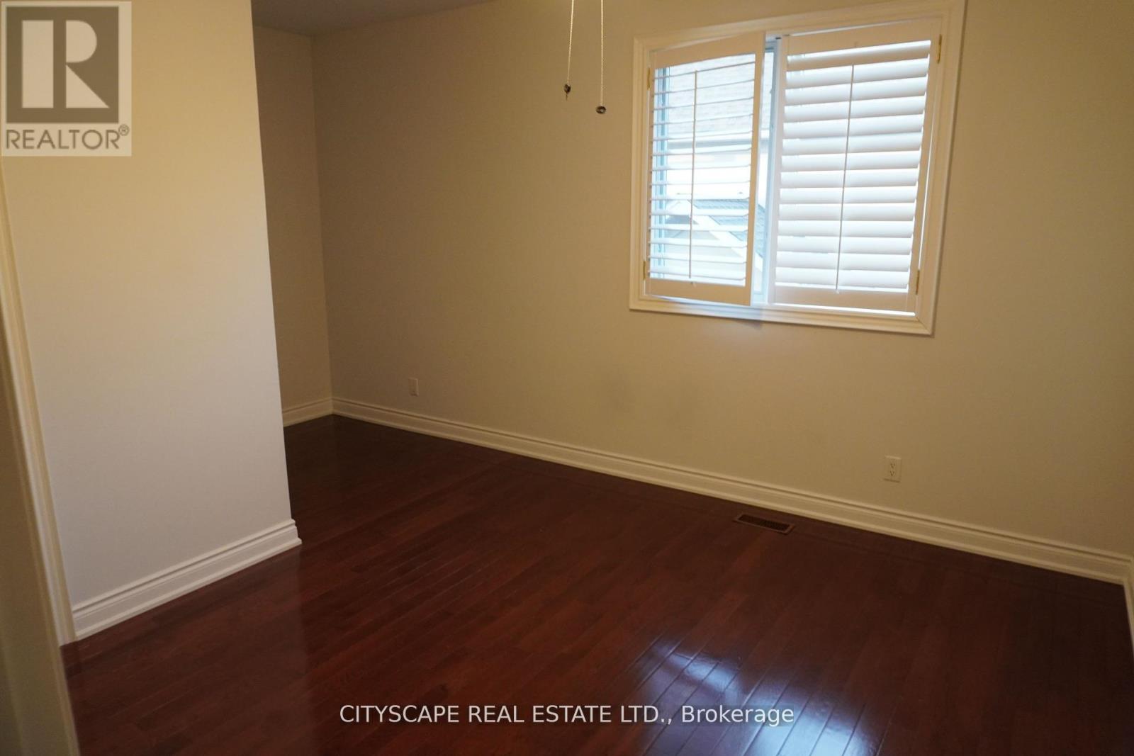 536 Canyon Street, Mississauga, Ontario  L5H 4L8 - Photo 33 - W12626752