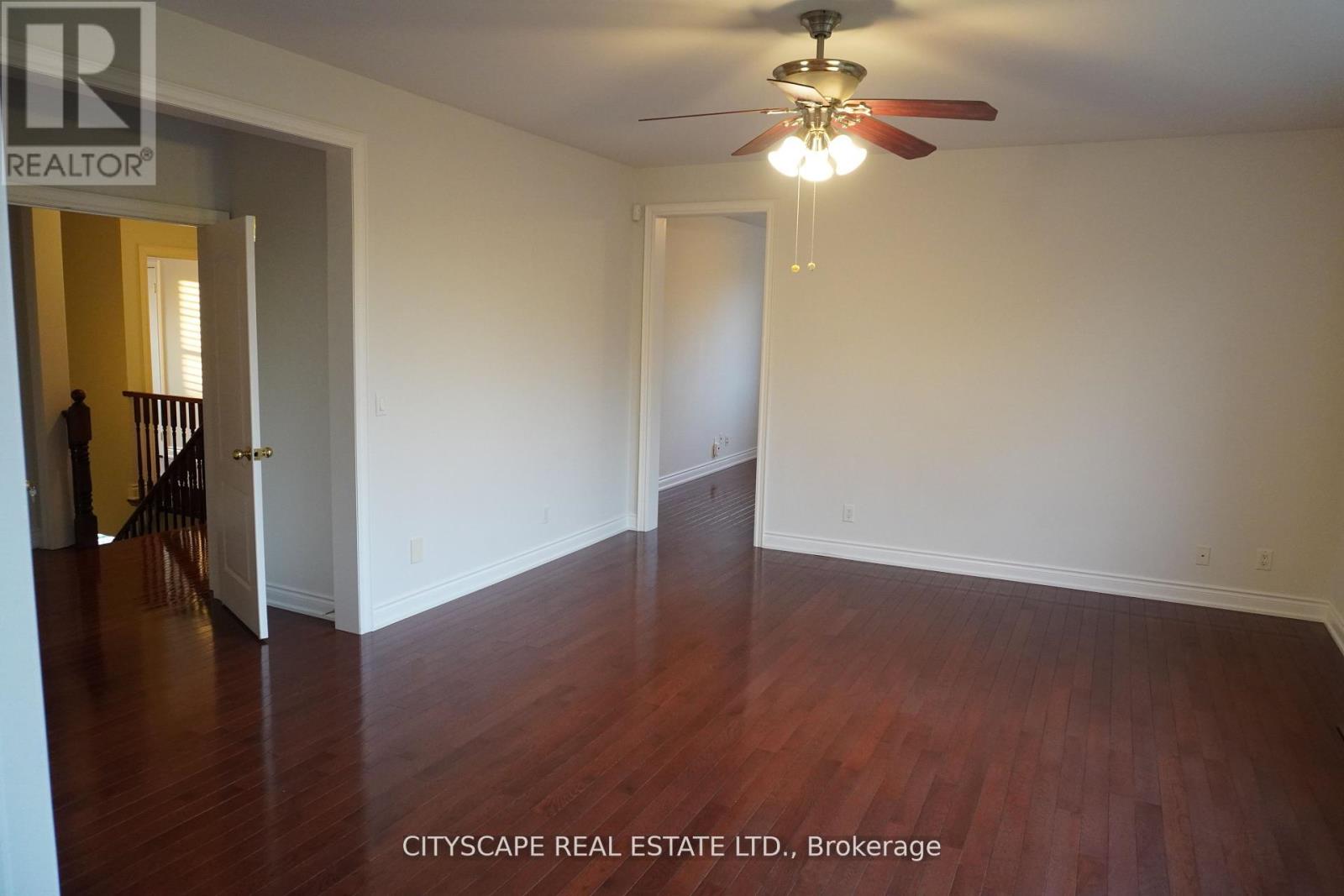 536 Canyon Street, Mississauga, Ontario  L5H 4L8 - Photo 37 - W12626752