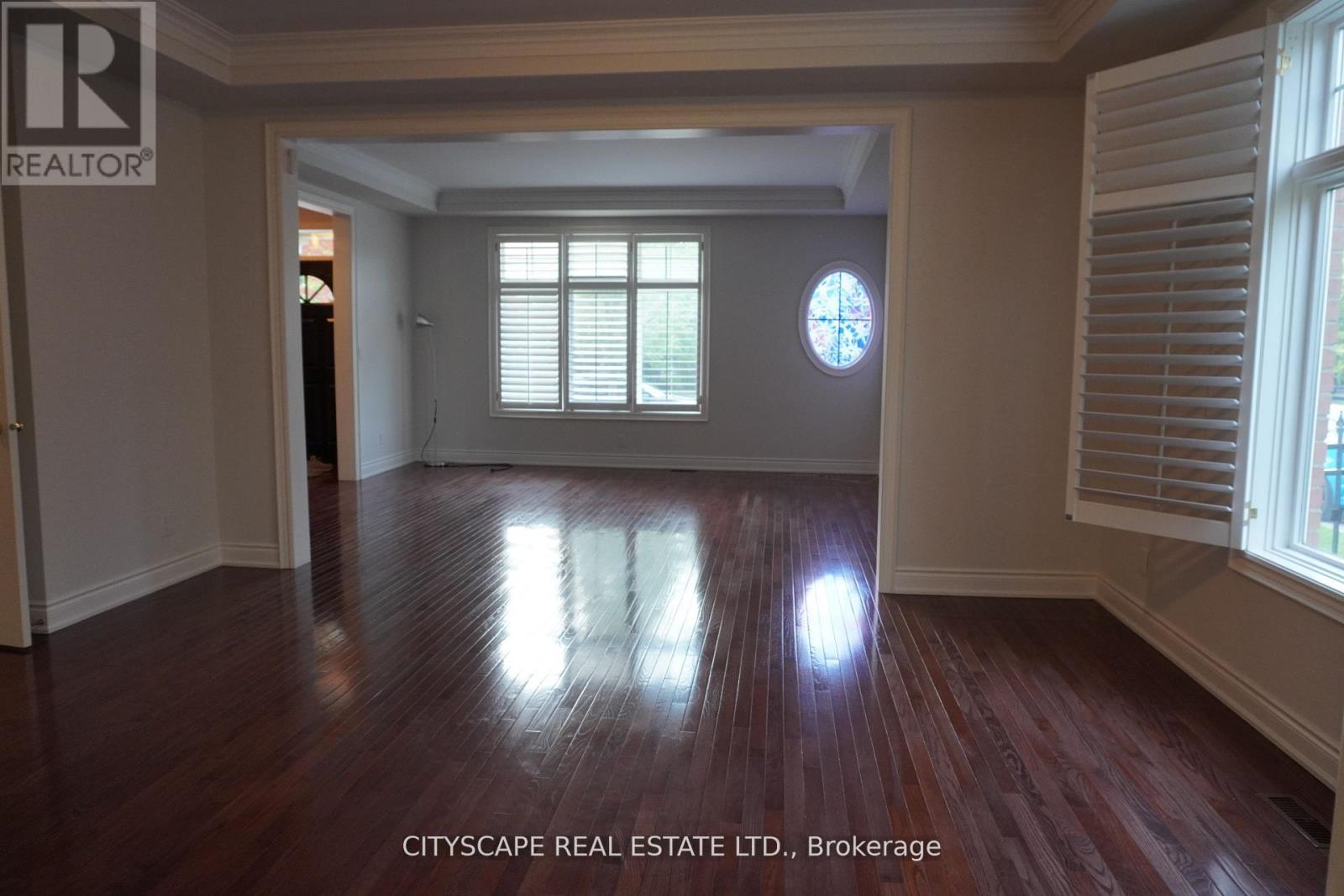 536 Canyon Street, Mississauga, Ontario  L5H 4L8 - Photo 6 - W12626752