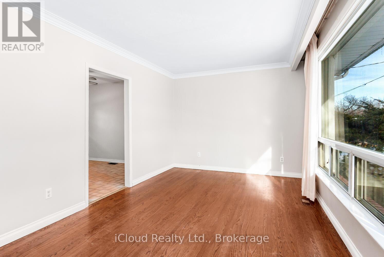 22 Mcculla Avenue, Brampton, Ontario  L6V 1L7 - Photo 7 - W12626764