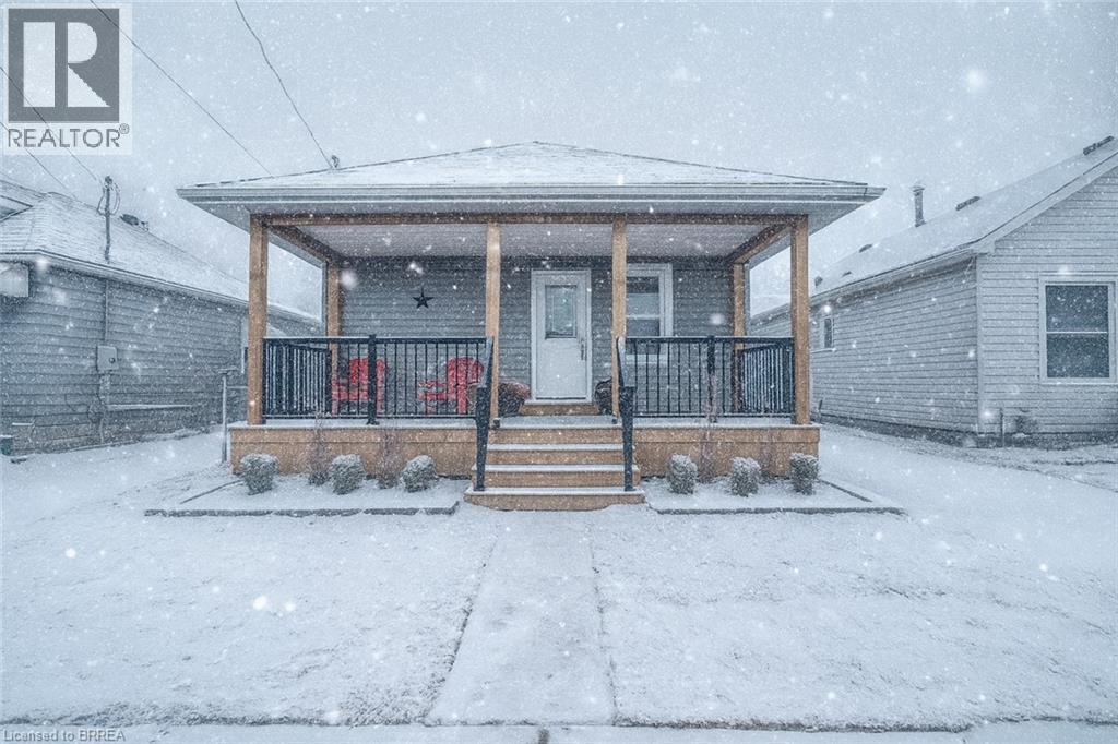 25 DUNDEE Street, Brantford, Ontario