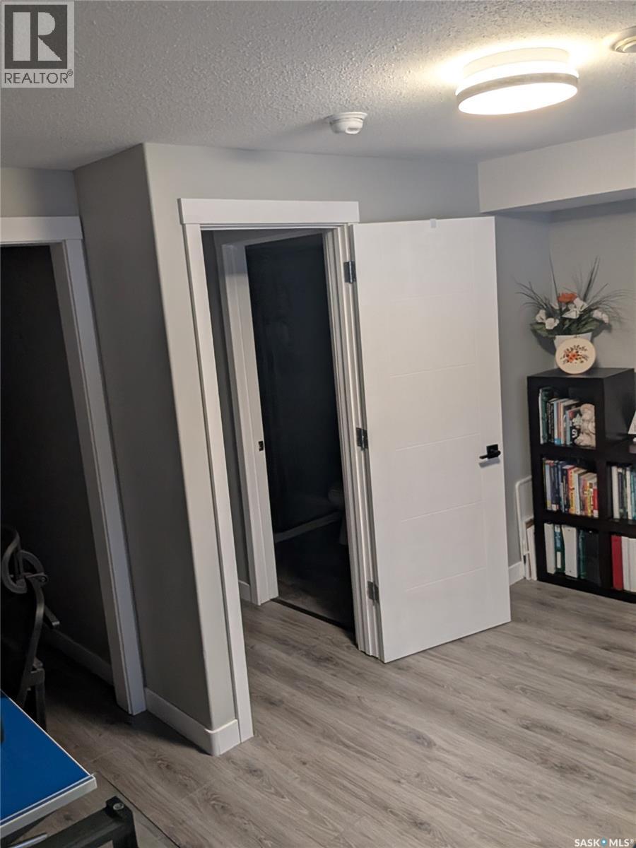 3330 Green Moss Lane, Regina, Saskatchewan  S4V 1P2 - Photo 36 - SK025470