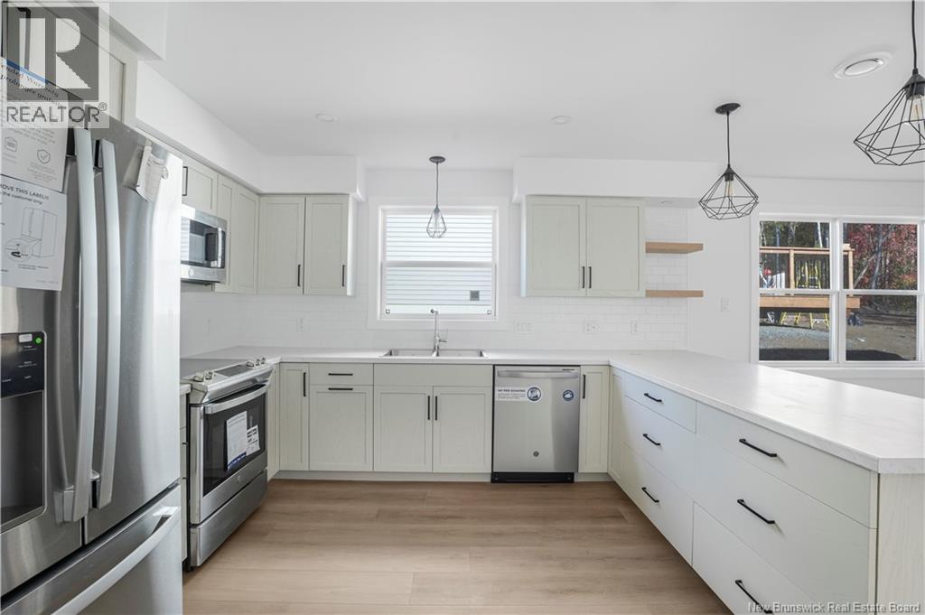 8 Terry Fox Drive, Oromocto, New Brunswick E2V 0P6 - Photo 8 - NB127683