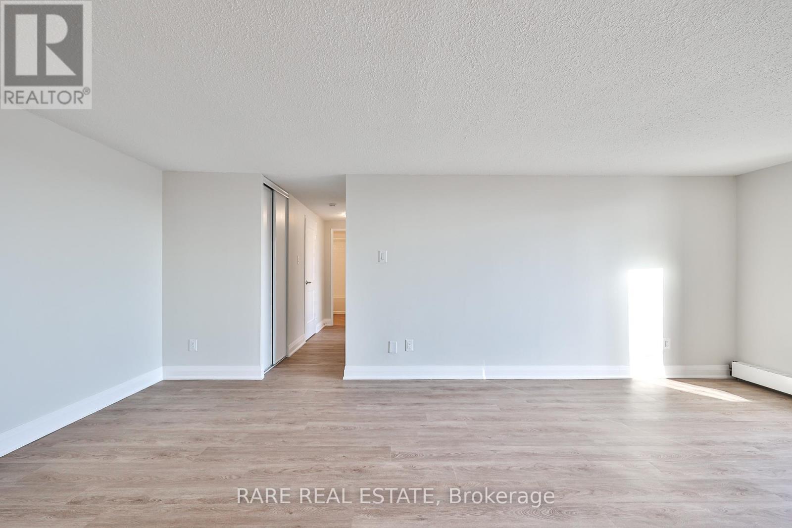 208 - 55 Woolley Street, Cambridge, Ontario  N1R 5J7 - Photo 14 - X12626756