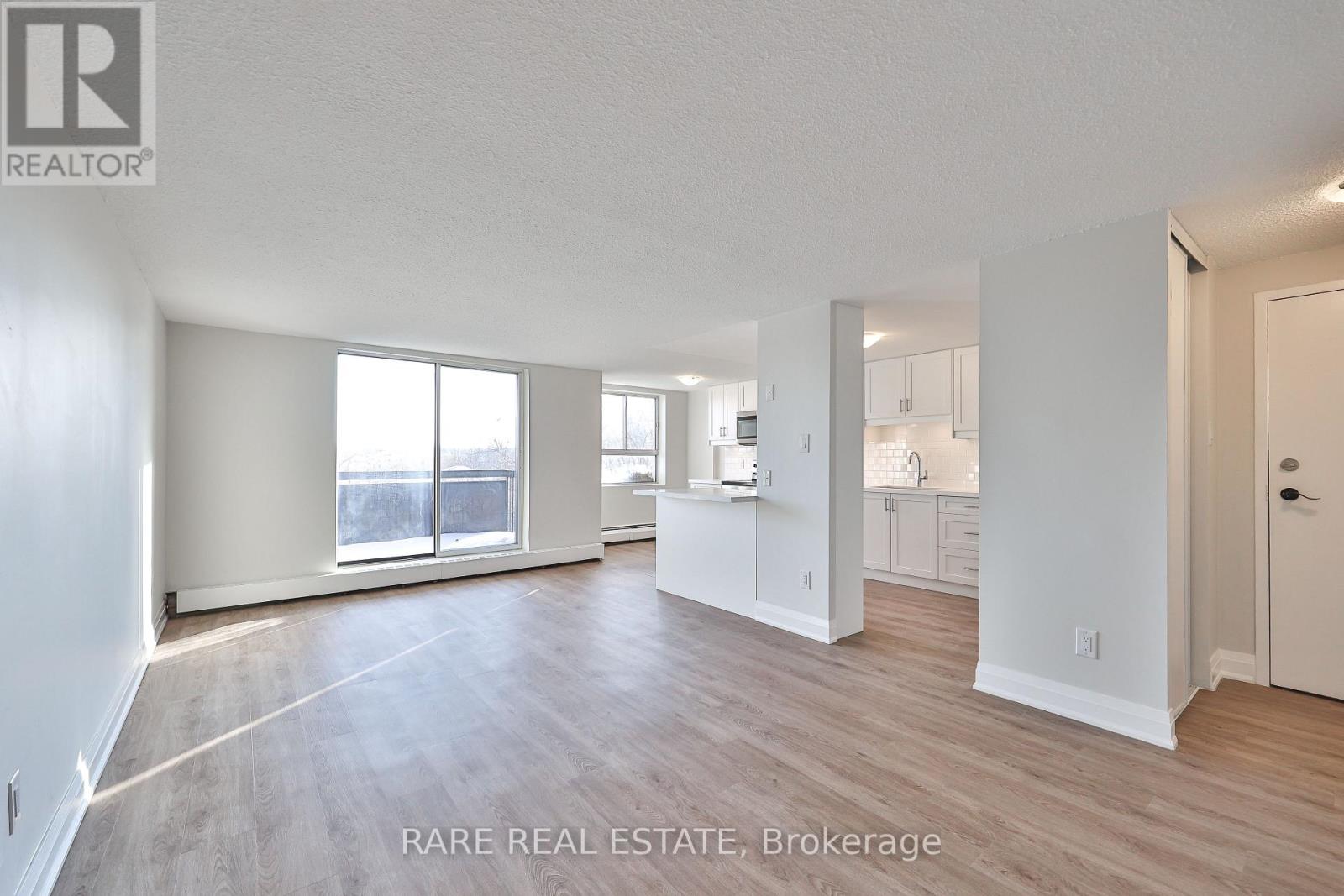 208 - 55 Woolley Street, Cambridge, Ontario  N1R 5J7 - Photo 4 - X12626756