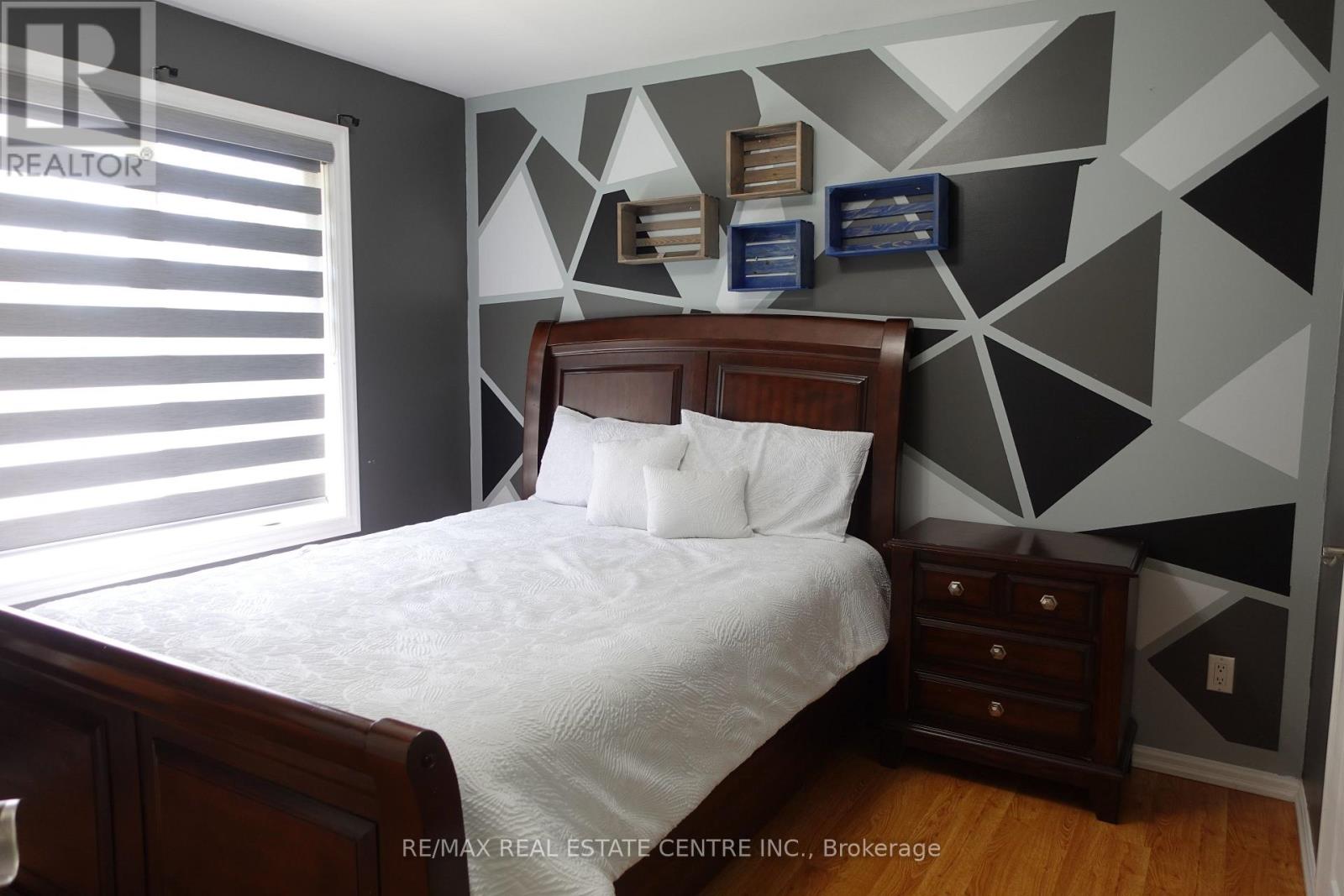 230 South Water Street, Wellington North, Ontario  N0G 2L3 - Photo 18 - X12626760