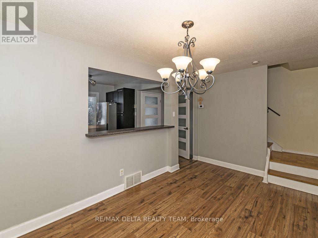 - - 3024 Fairlea Crescent, Ottawa, Ontario K1V 8T7 - Photo 12 - X12626834