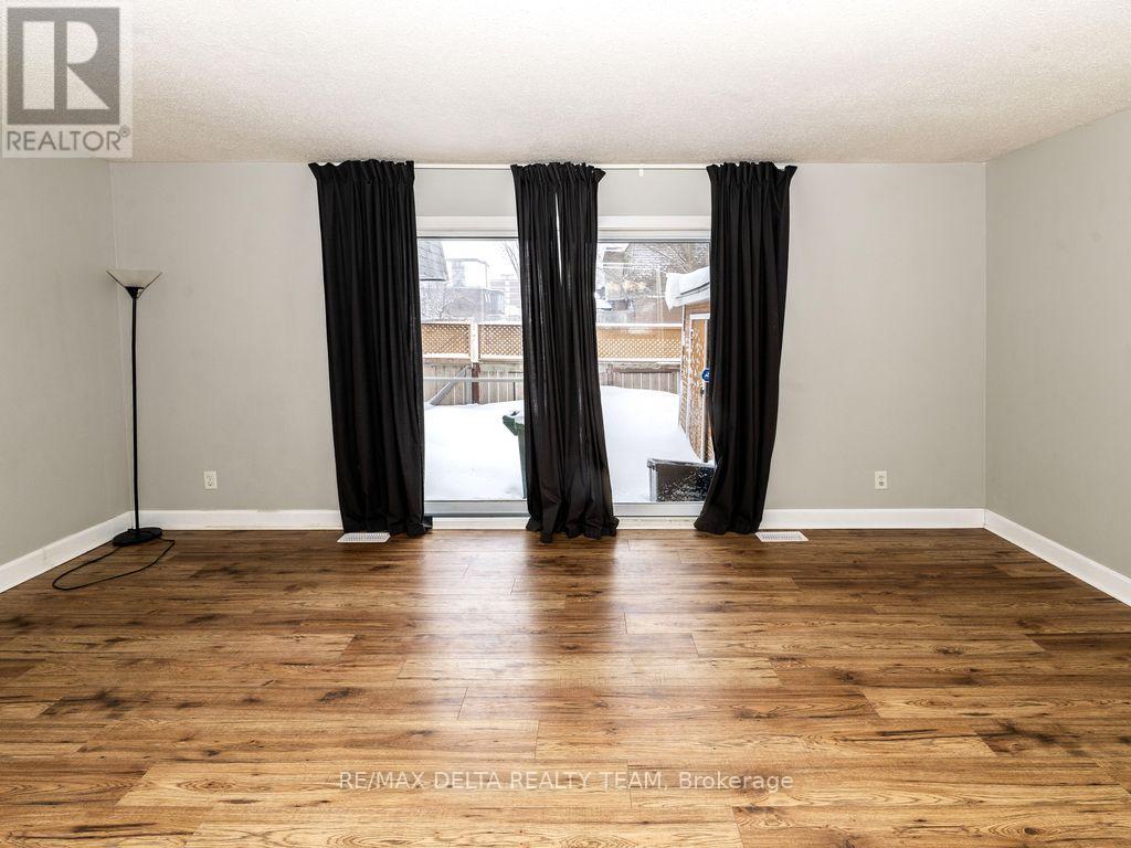 - - 3024 Fairlea Crescent, Ottawa, Ontario K1V 8T7 - Photo 14 - X12626834