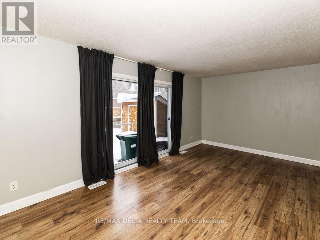 - - 3024 Fairlea Crescent, Ottawa, Ontario K1V 8T7 - Photo 15 - X12626834