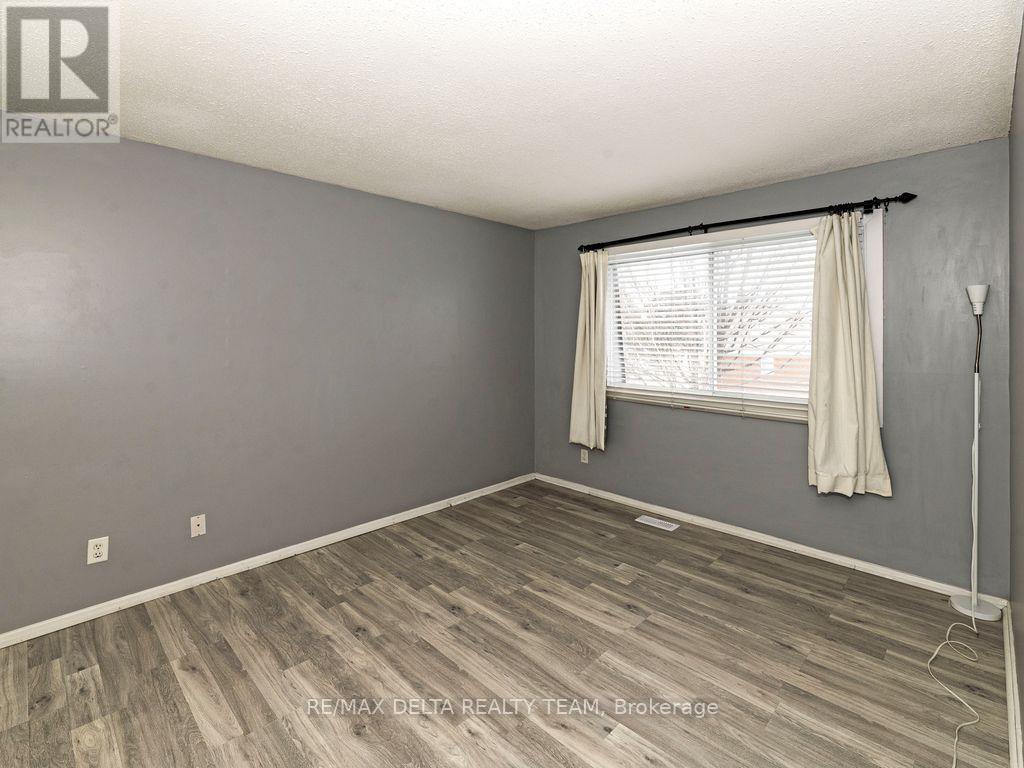 - - 3024 Fairlea Crescent, Ottawa, Ontario K1V 8T7 - Photo 17 - X12626834