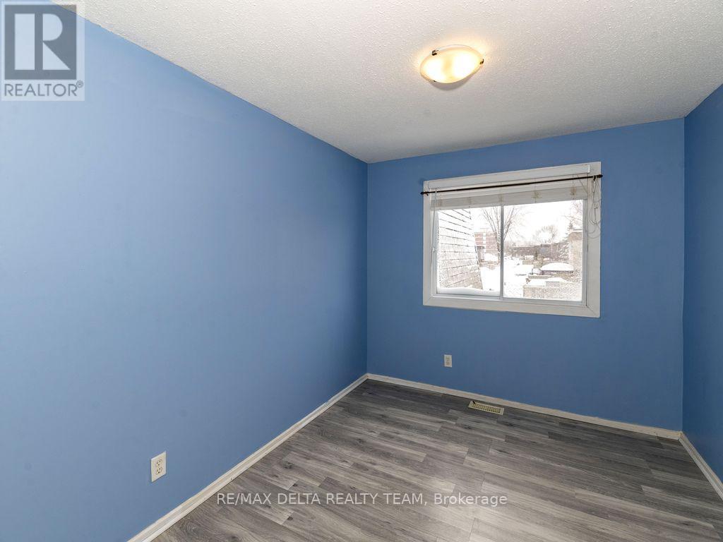 - - 3024 Fairlea Crescent, Ottawa, Ontario K1V 8T7 - Photo 18 - X12626834