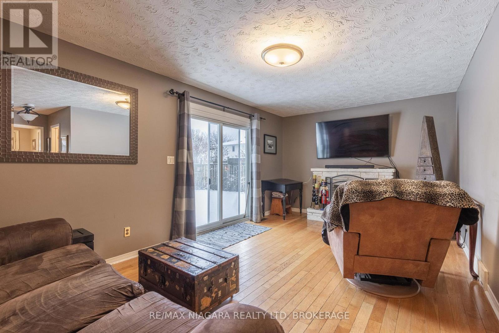 6871 Corwin Crescent, Niagara Falls (Dorchester), Ontario  L2G 2M9 - Photo 10 - X12626828