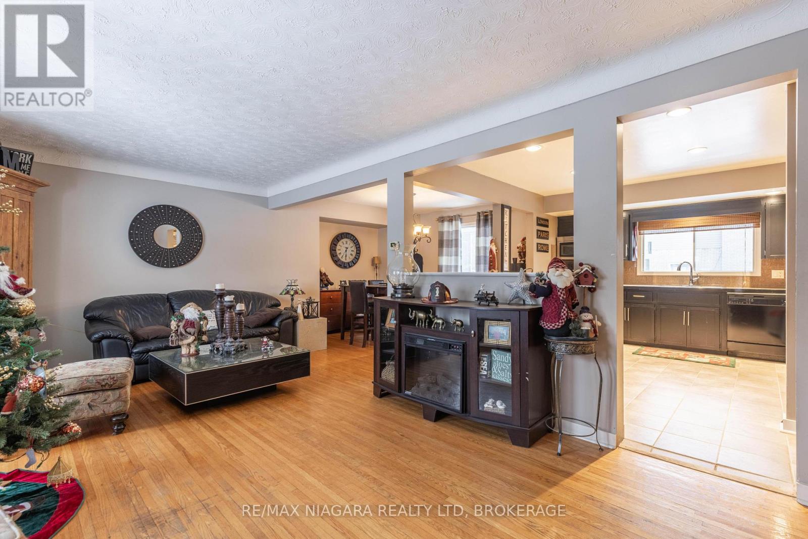 6871 Corwin Crescent, Niagara Falls (Dorchester), Ontario  L2G 2M9 - Photo 4 - X12626828