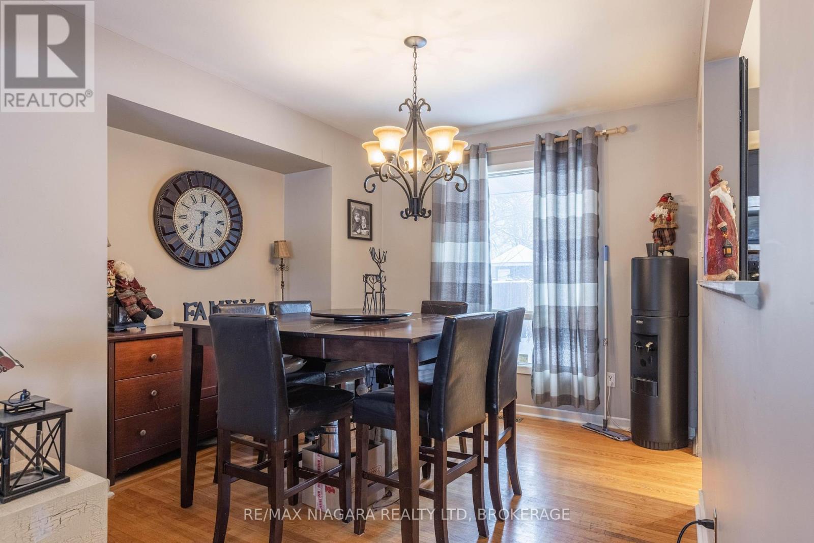 6871 Corwin Crescent, Niagara Falls (Dorchester), Ontario  L2G 2M9 - Photo 7 - X12626828