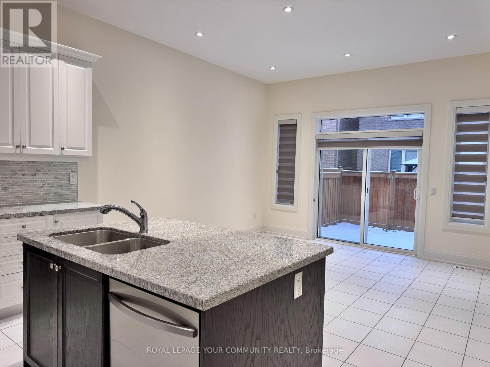 38 Elverton Crescent, Brampton, Ontario L7A 4Z4 - Photo 27 - W12612682