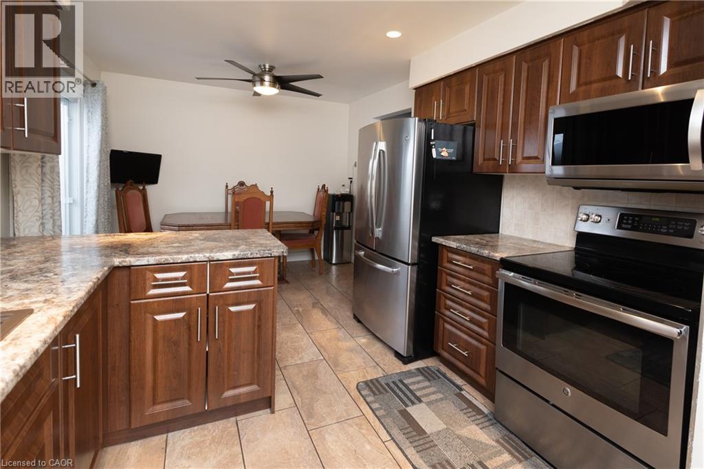 22 Shea Crescent, Kitchener, Ontario  N2E 1E8 - Photo 6 - 40793433