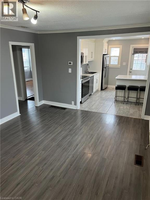 415 Welland Avenue, St. Catharines, Ontario  L2M 5V1 - Photo 6 - 40793265