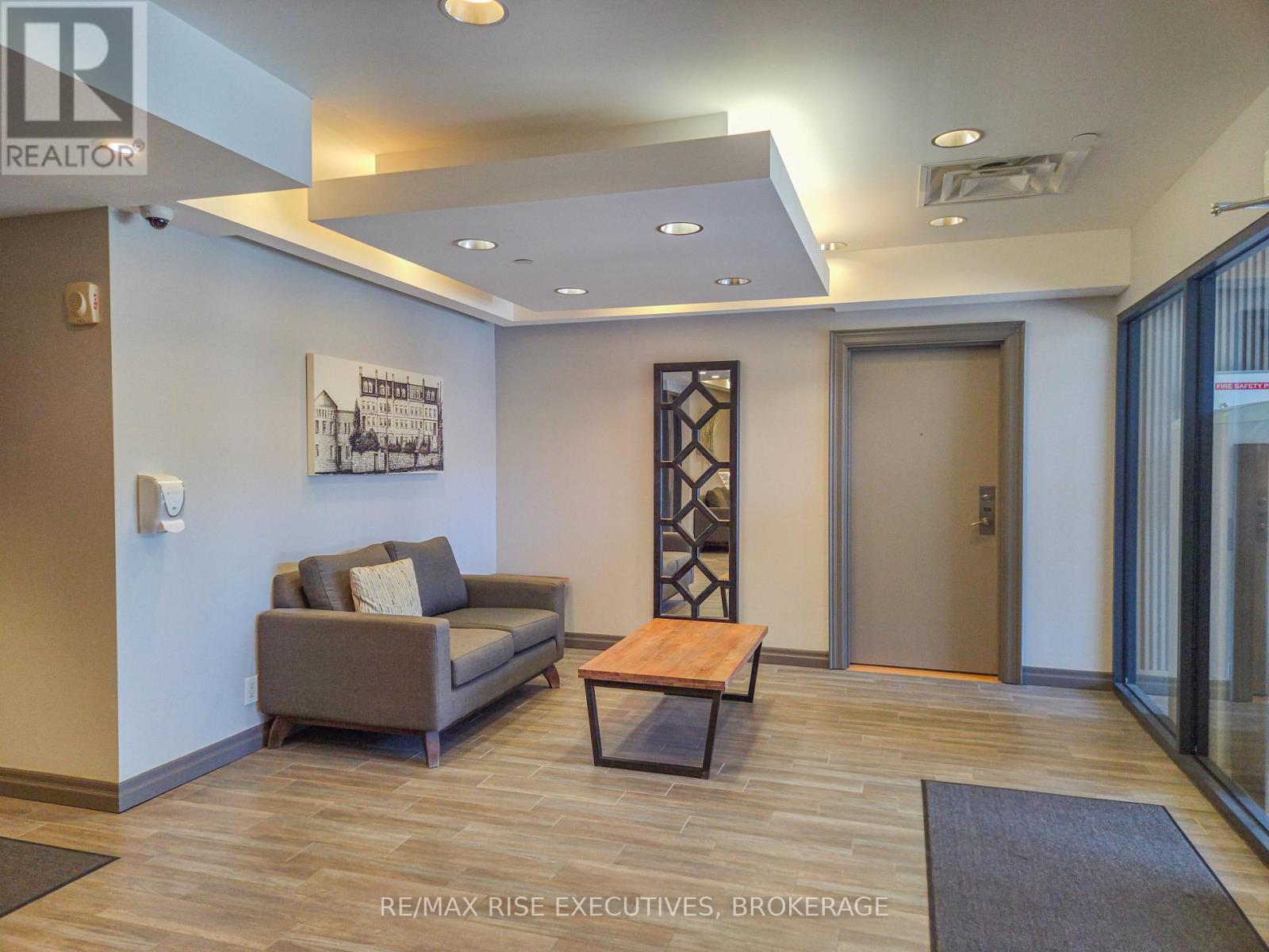 601 - 121 Queen Street, Kingston (East Of Sir John A. Blvd), Ontario  K7K 0G6 - Photo 22 - X12443379