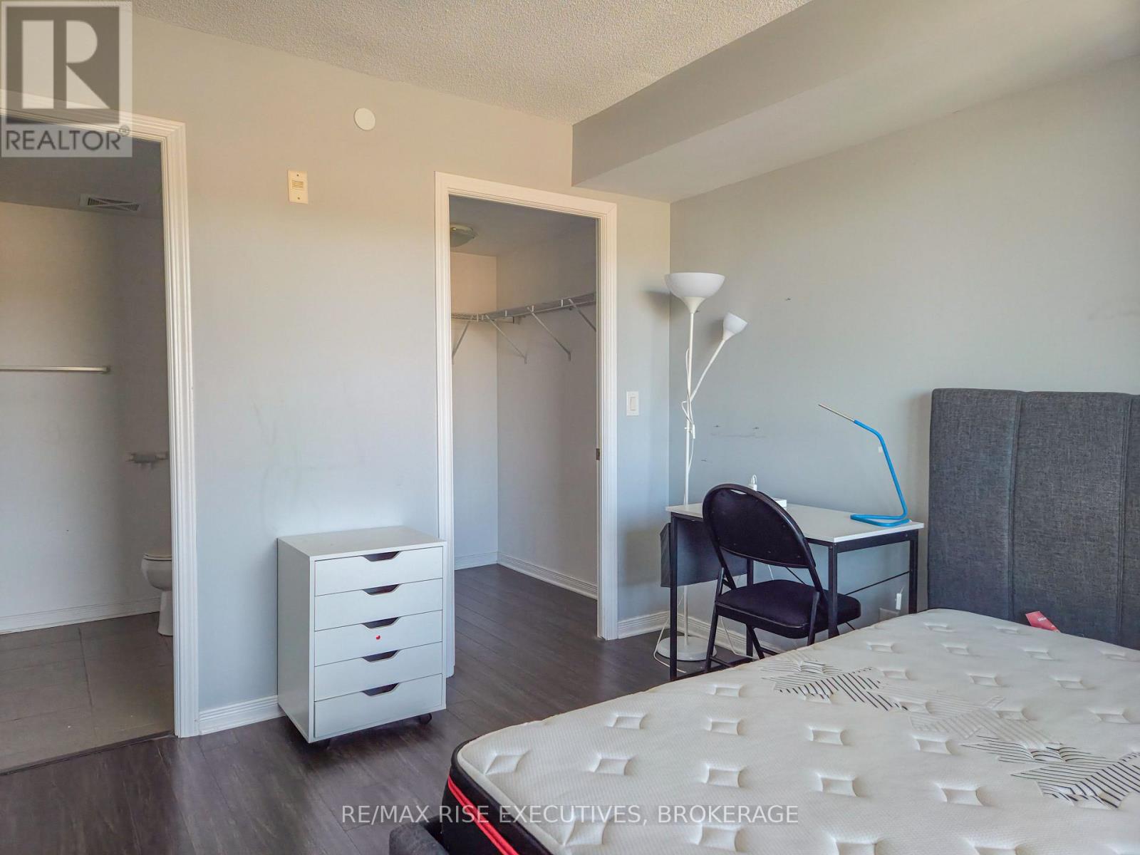 601 - 121 Queen Street, Kingston (East Of Sir John A. Blvd), Ontario  K7K 0G6 - Photo 15 - X12443379