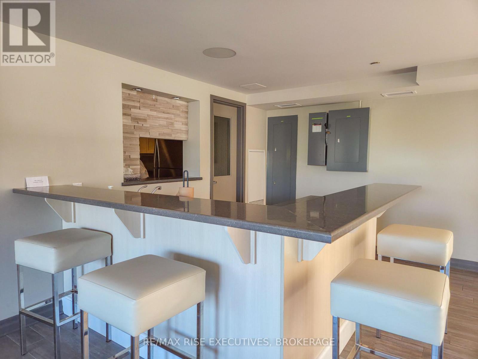 601 - 121 Queen Street, Kingston (East Of Sir John A. Blvd), Ontario  K7K 0G6 - Photo 30 - X12443379