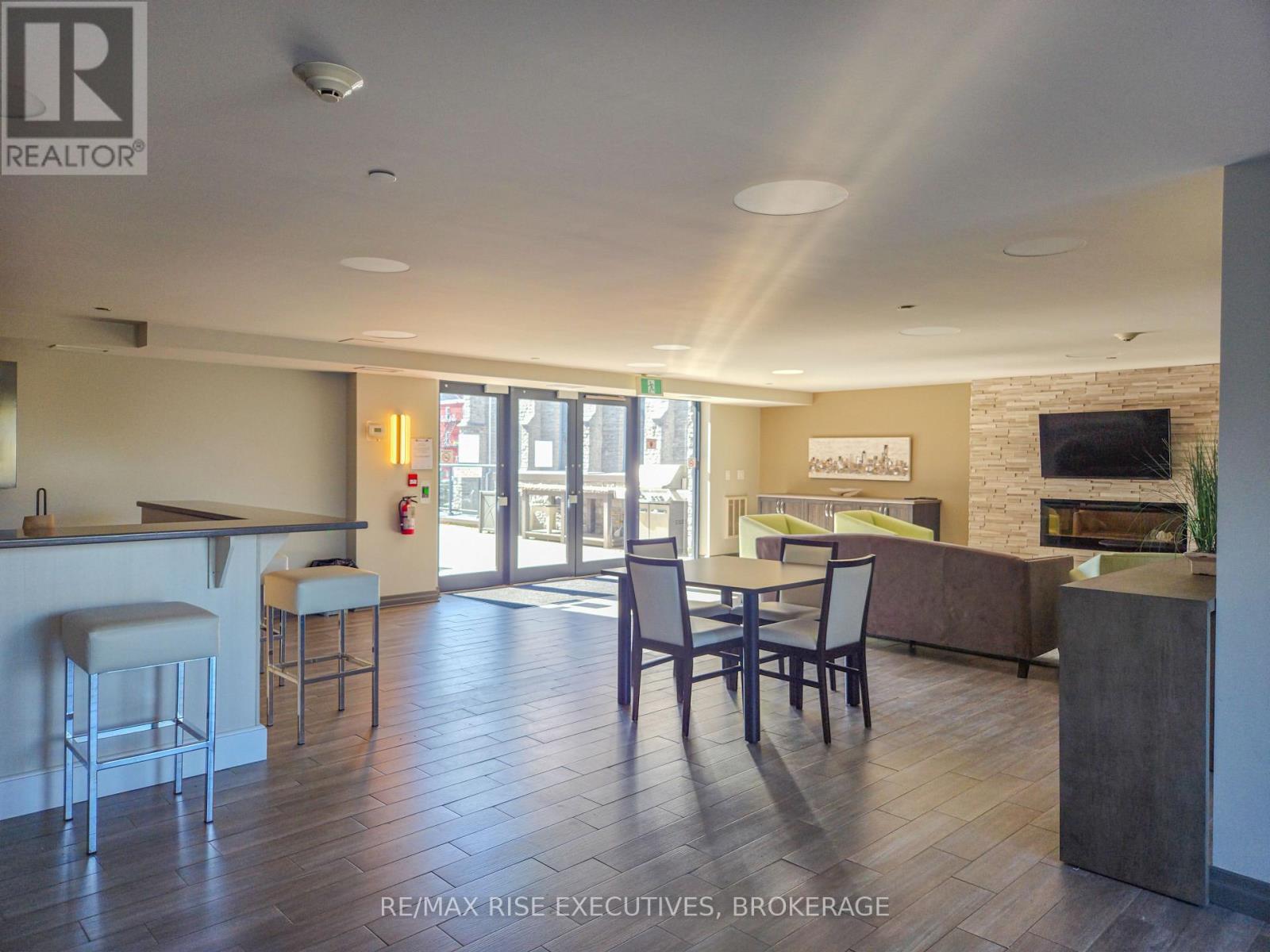 601 - 121 Queen Street, Kingston (East Of Sir John A. Blvd), Ontario  K7K 0G6 - Photo 29 - X12443379