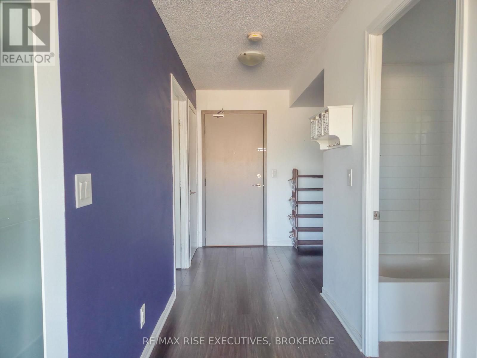 601 - 121 Queen Street, Kingston (East Of Sir John A. Blvd), Ontario  K7K 0G6 - Photo 3 - X12443379