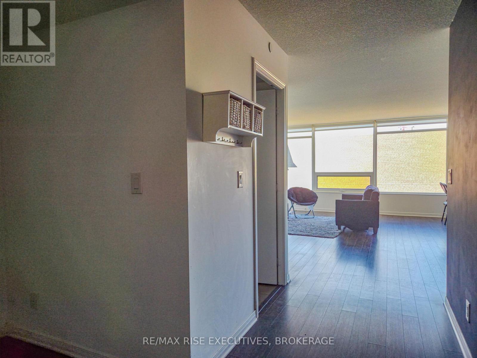 601 - 121 Queen Street, Kingston (East Of Sir John A. Blvd), Ontario  K7K 0G6 - Photo 5 - X12443379