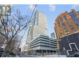 1512 - 161 ROEHAMPTON AVENUE, Toronto, Ontario