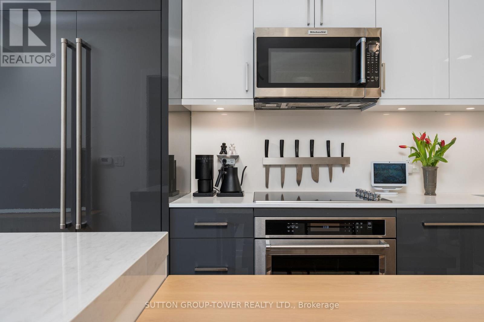 507 - 840 St. Clair Avenue W, Toronto, Ontario  M6C 0A4 - Photo 5 - C12626838