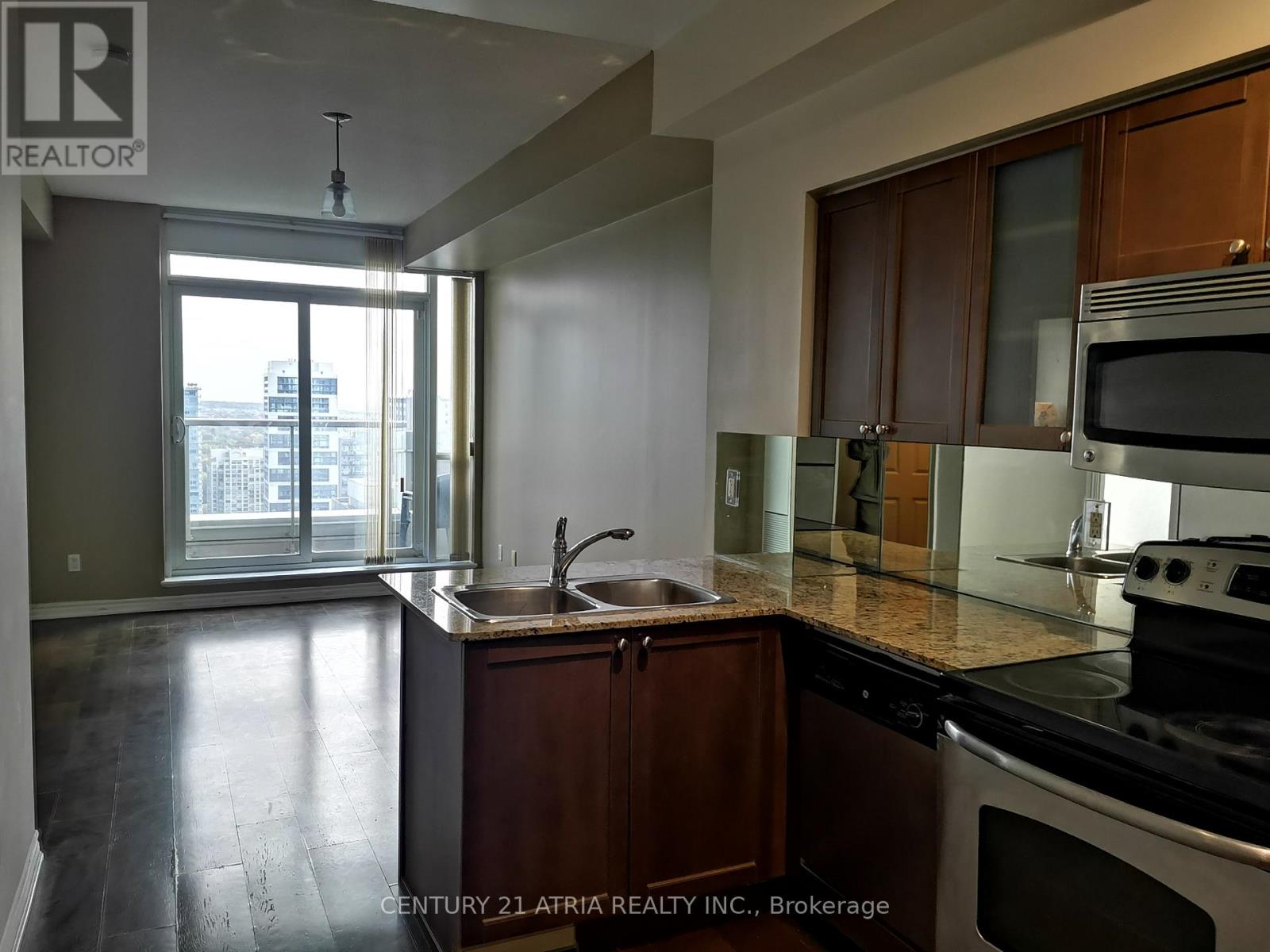 3203 - 761 Bay Street, Toronto, Ontario  M5G 2R2 - Photo 2 - C12626894