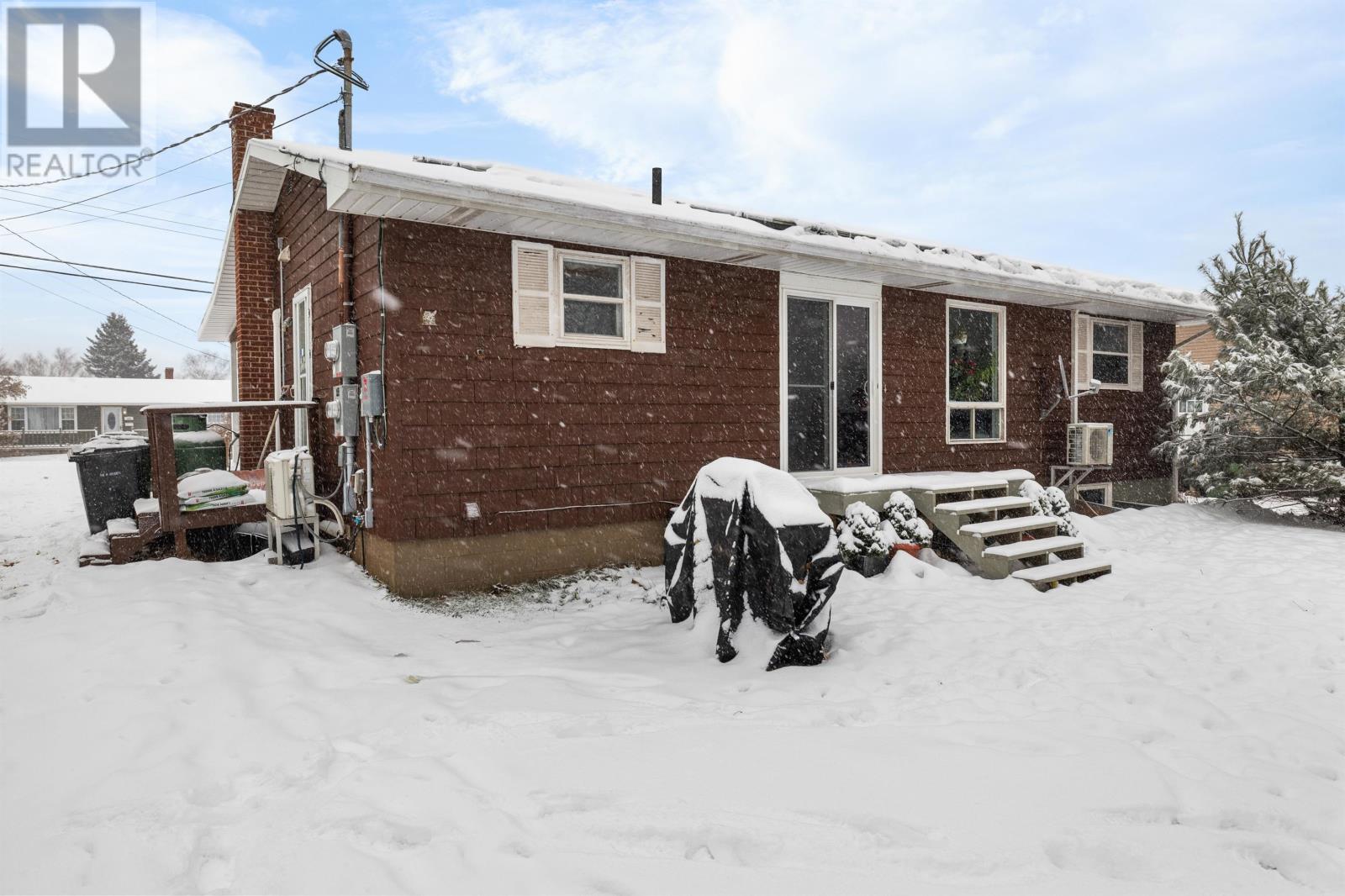 120 Southdale, Charlottetown, Prince Edward Island C1A 6Z7 - Photo 43 - 202529333