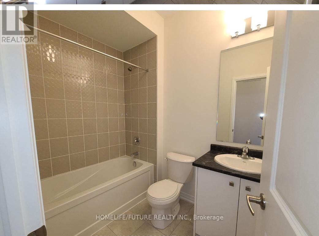 2980 Seagrass Street, Pickering, Ontario  L0H 1J0 - Photo 10 - E12626810