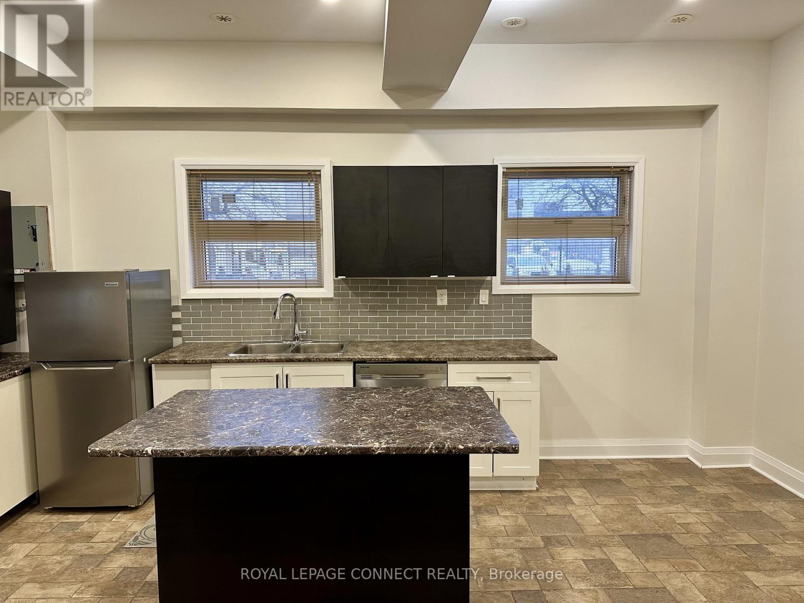 596 Eastern Avenue, Toronto, Ontario  M4M 0B9 - Photo 4 - E12626842