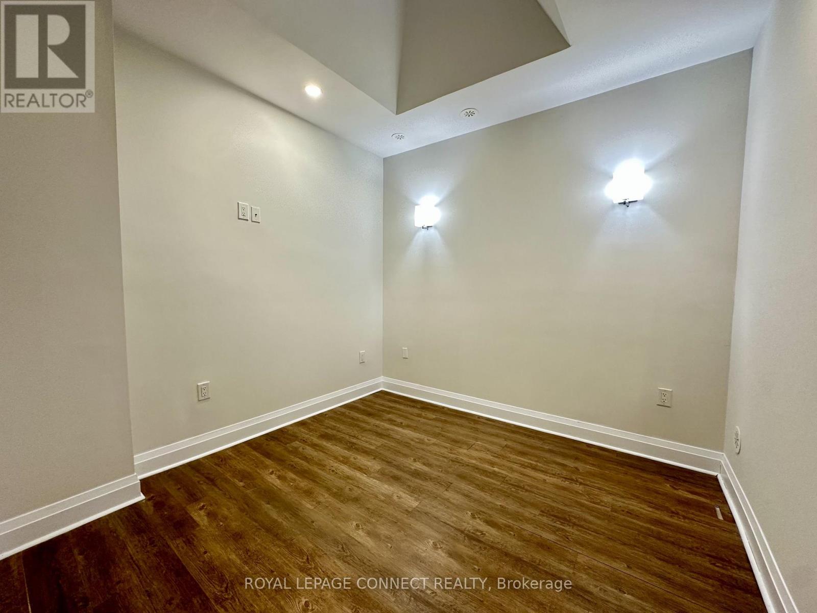 596 Eastern Avenue, Toronto, Ontario  M4M 0B9 - Photo 9 - E12626842