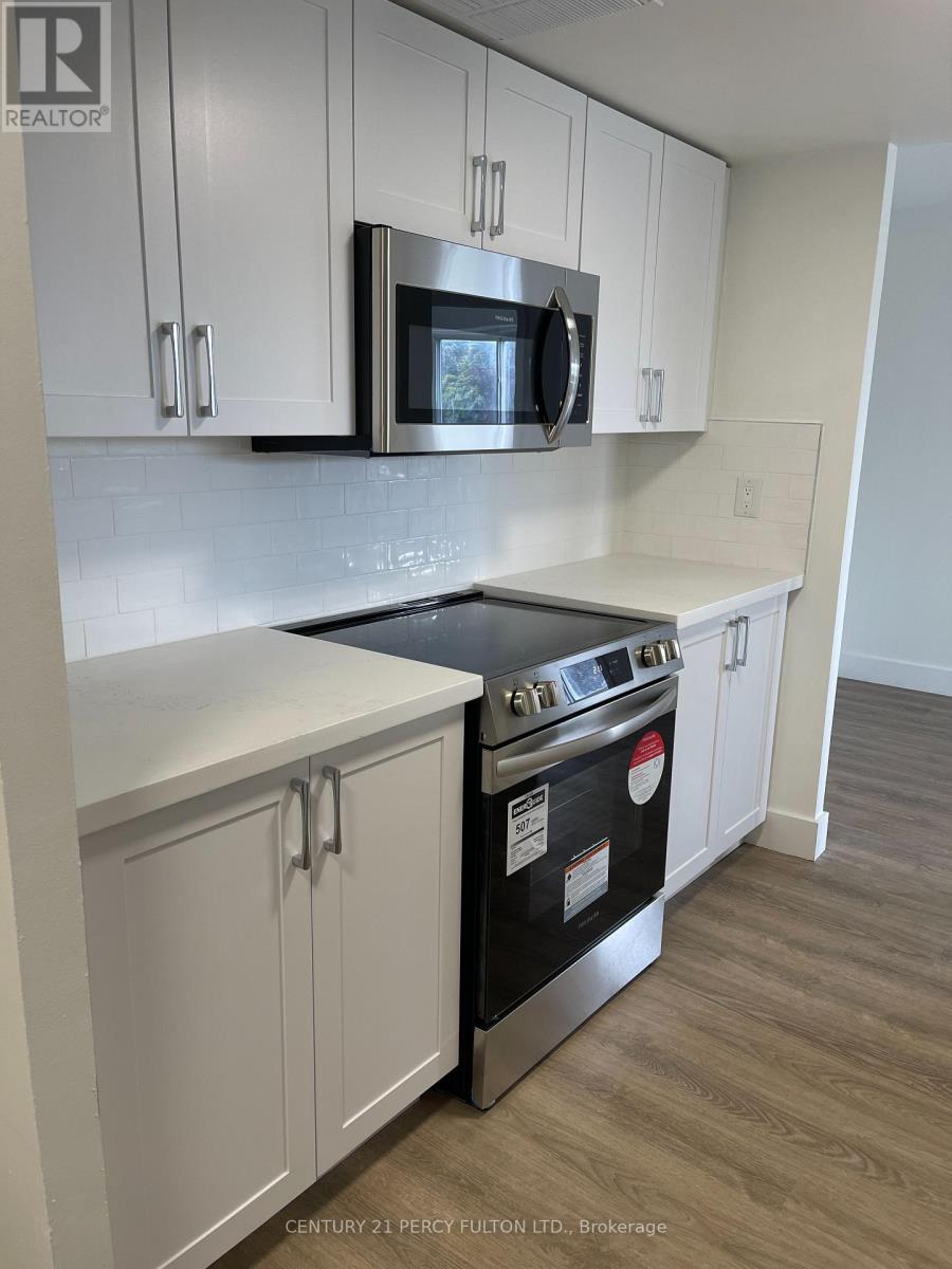 201 - 19 REGENCY CRESCENT, Whitby, Ontario