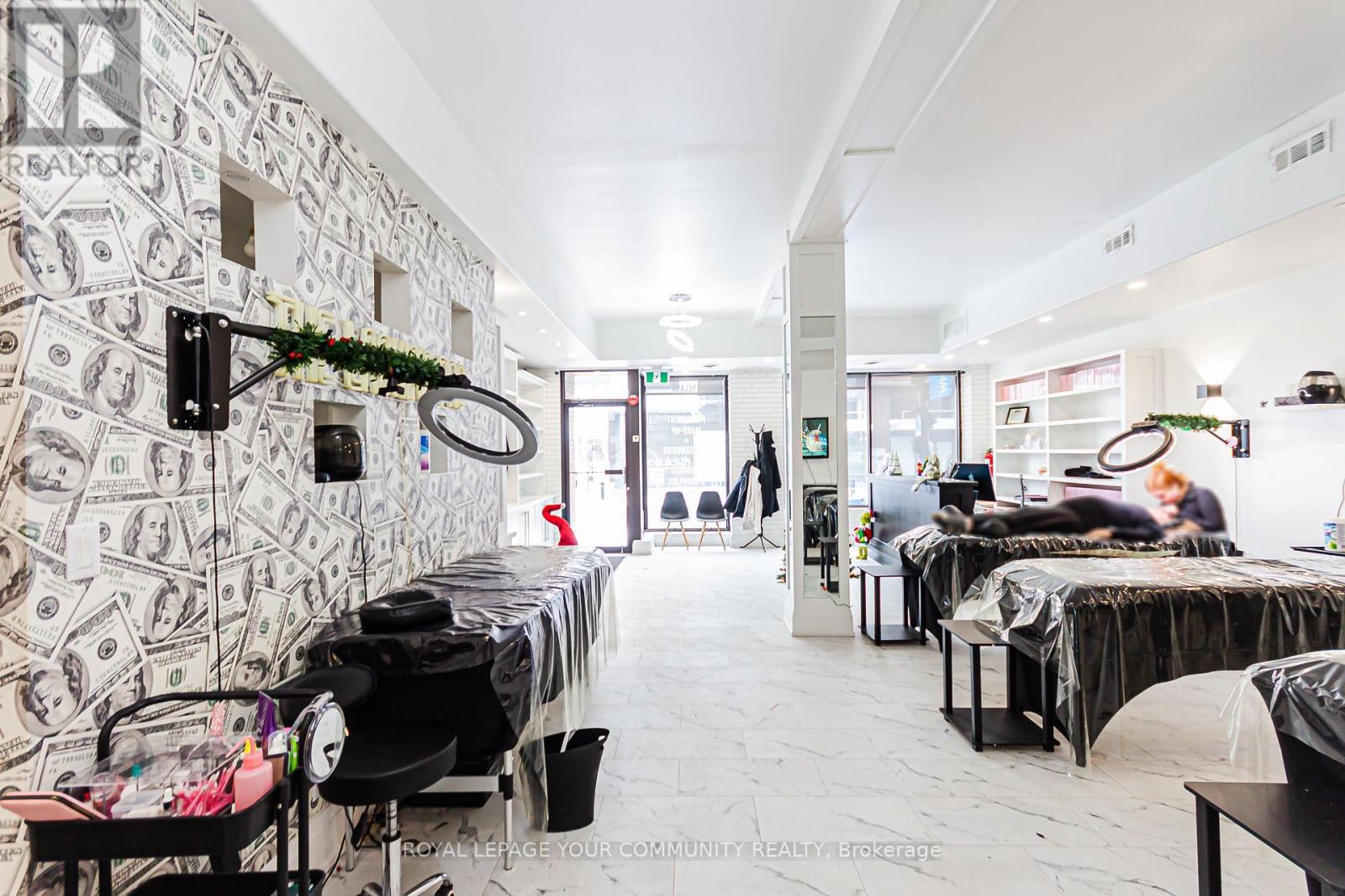 204 Brock Street S, Whitby, Ontario  L1N 4K1 - Photo 3 - E12626956