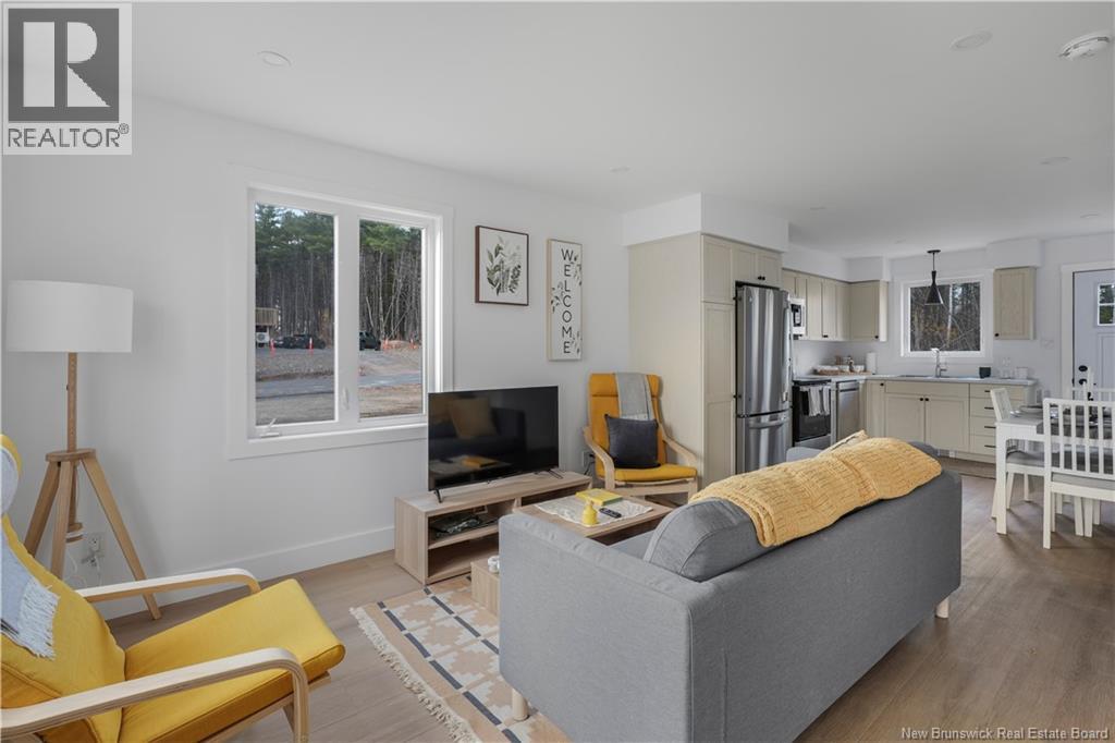 20 Terry Fox Drive, Oromocto, New Brunswick E2V 0P6 - Photo 8 - NB127720