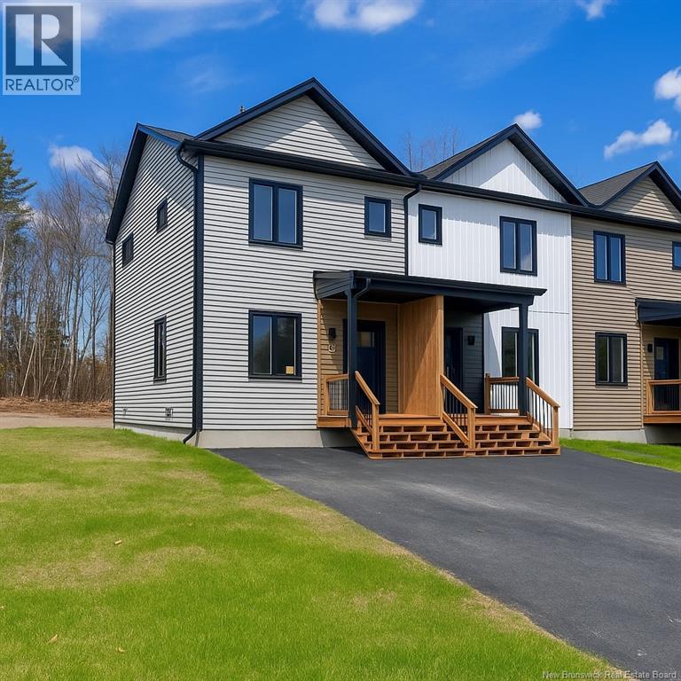 20 Terry Fox Drive, Oromocto, New Brunswick E2V 0P6 - Photo 2 - NB127720