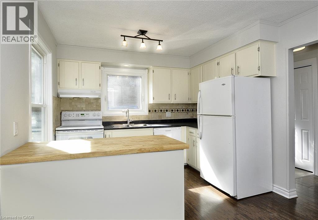 16 Hungerford Road, Cambridge, Ontario N3C 2P5 - Photo 9 - 40780677