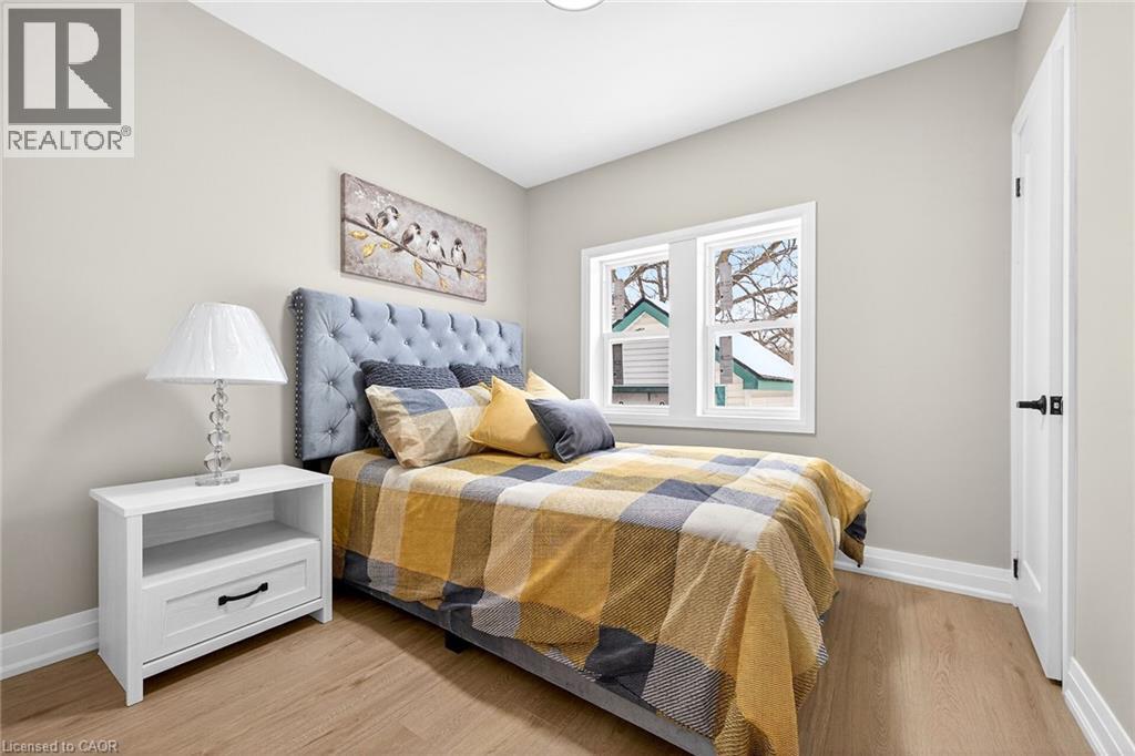 257 Broadway Avenue, Hamilton, Ontario  L8S 2W7 - Photo 17 - 40792376