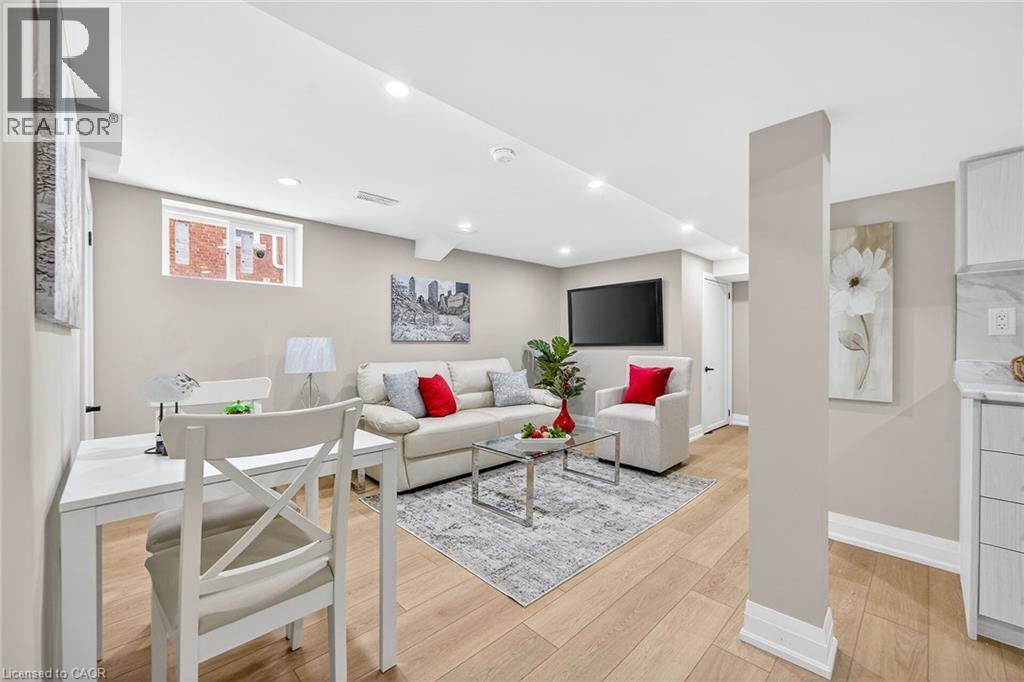 257 Broadway Avenue, Hamilton, Ontario  L8S 2W7 - Photo 24 - 40792376