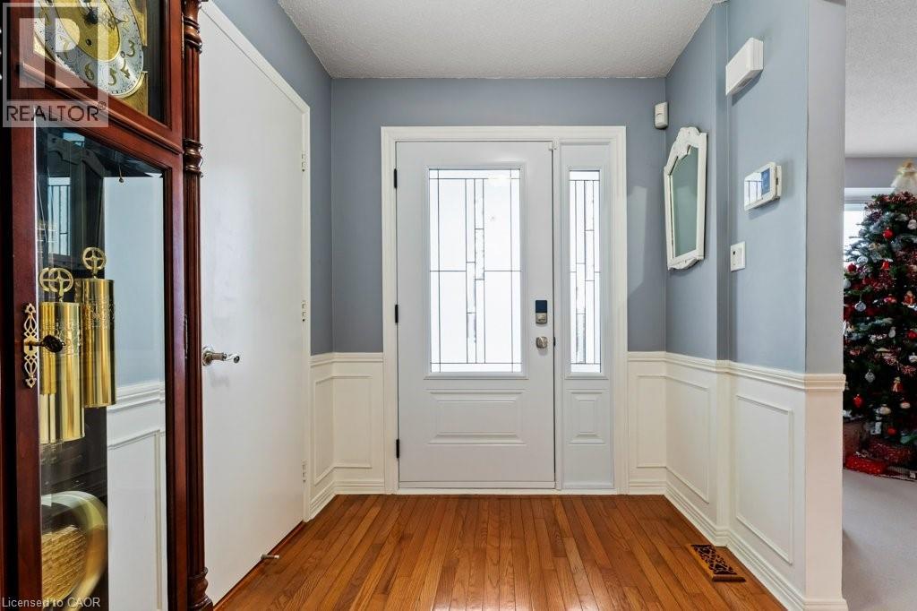 188 Napoli Court, Hamilton, Ontario  L9C 7A2 - Photo 4 - 40792384