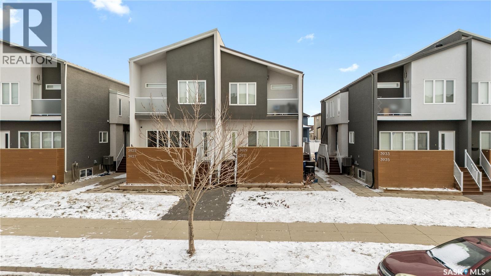 3931 James Hill Road, Regina, Saskatchewan  S4W 0N8 - Photo 2 - SK025458