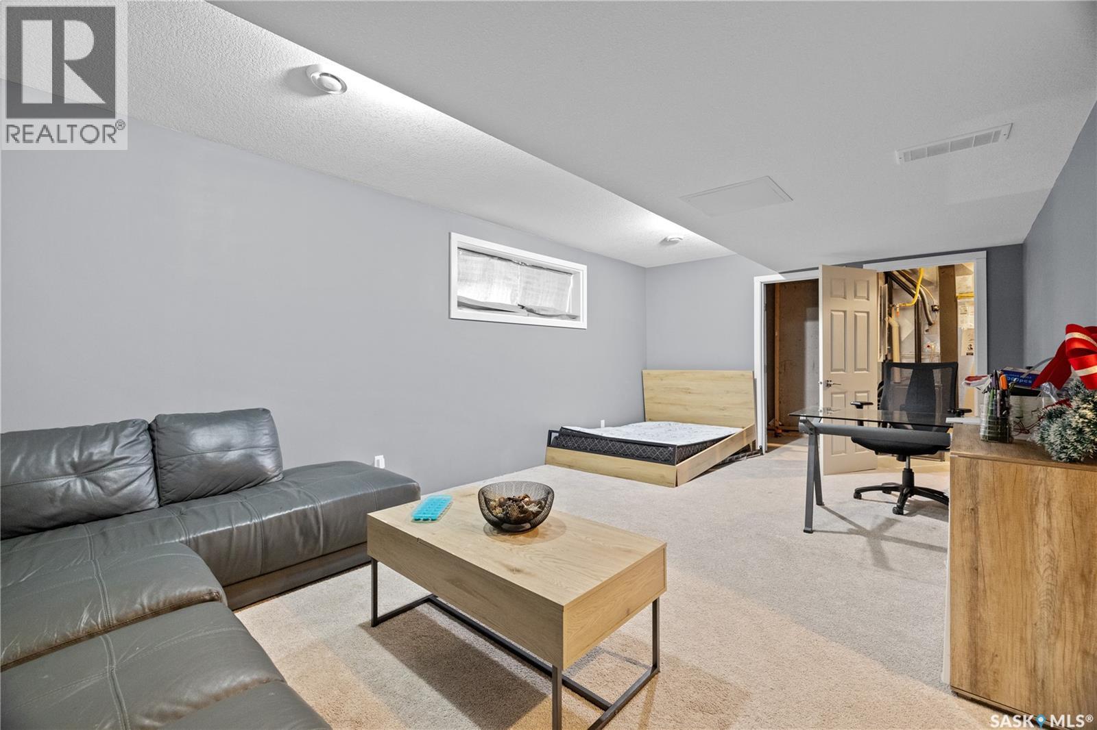 3931 James Hill Road, Regina, Saskatchewan  S4W 0N8 - Photo 25 - SK025458