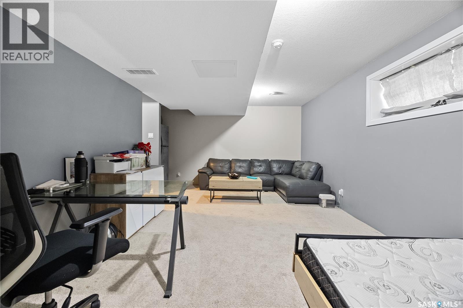 3931 James Hill Road, Regina, Saskatchewan  S4W 0N8 - Photo 26 - SK025458