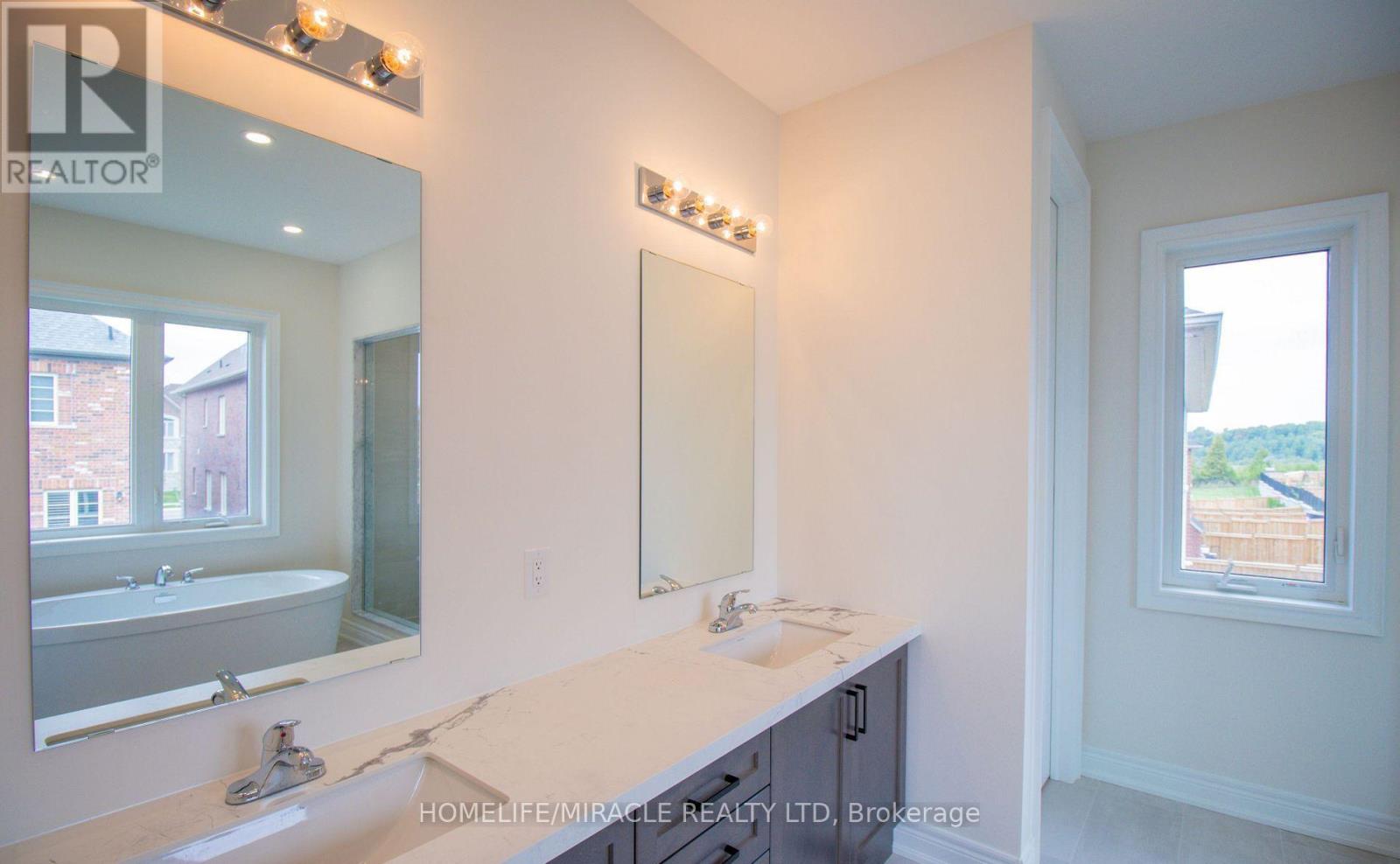 126 Petal Avenue, East Gwillimbury, Ontario  L9N 0Y4 - Photo 31 - N12626808