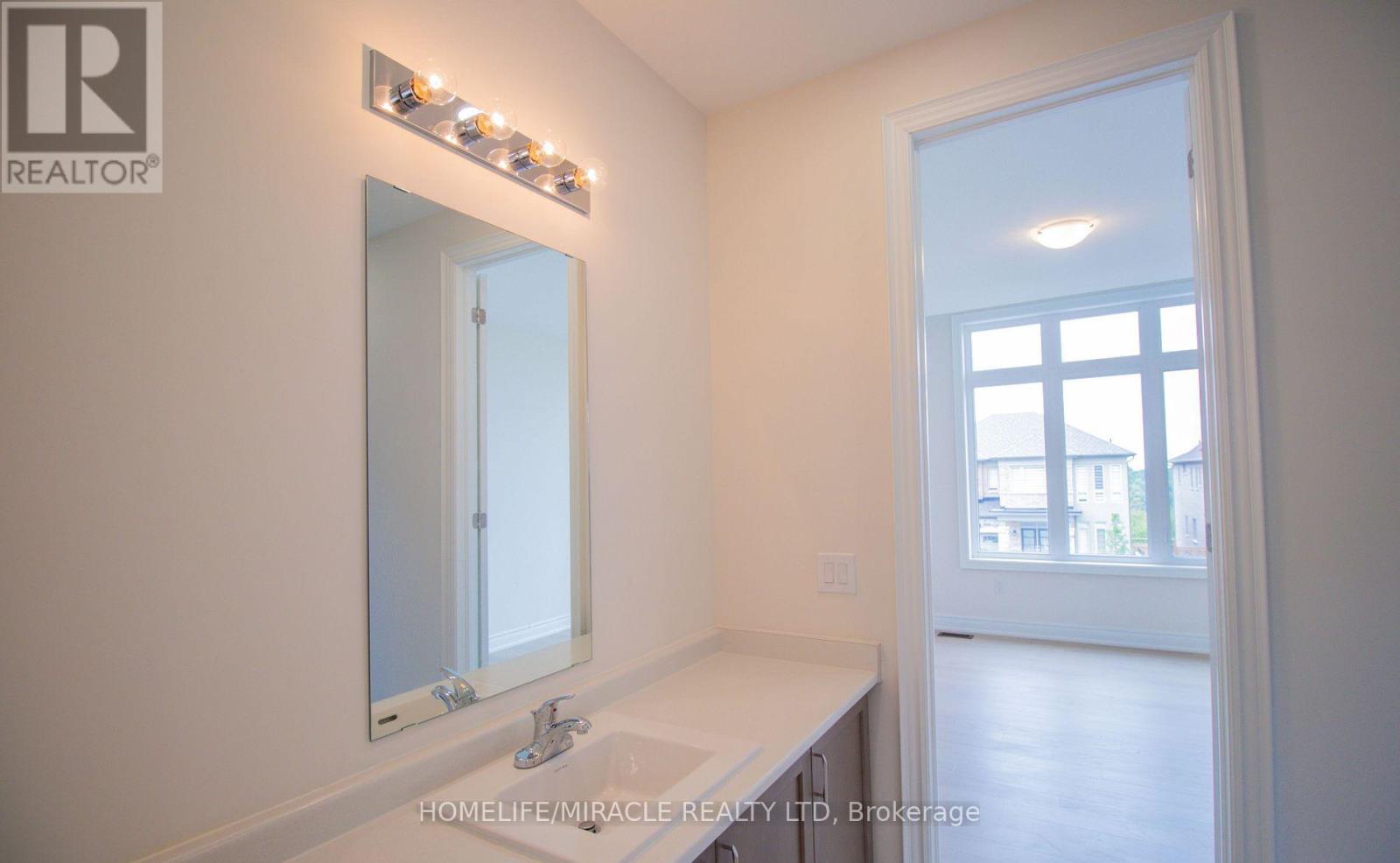 126 Petal Avenue, East Gwillimbury, Ontario  L9N 0Y4 - Photo 37 - N12626808